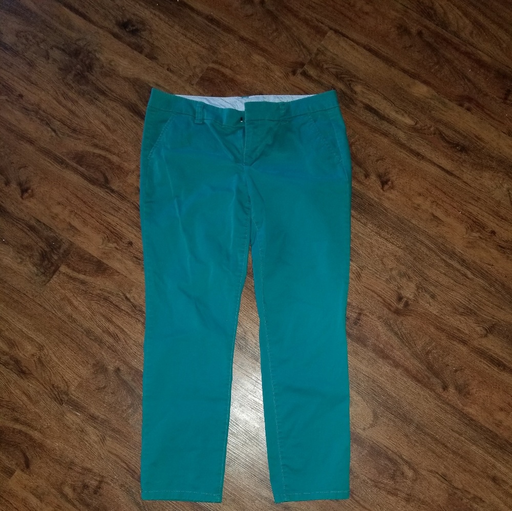 Capri pants